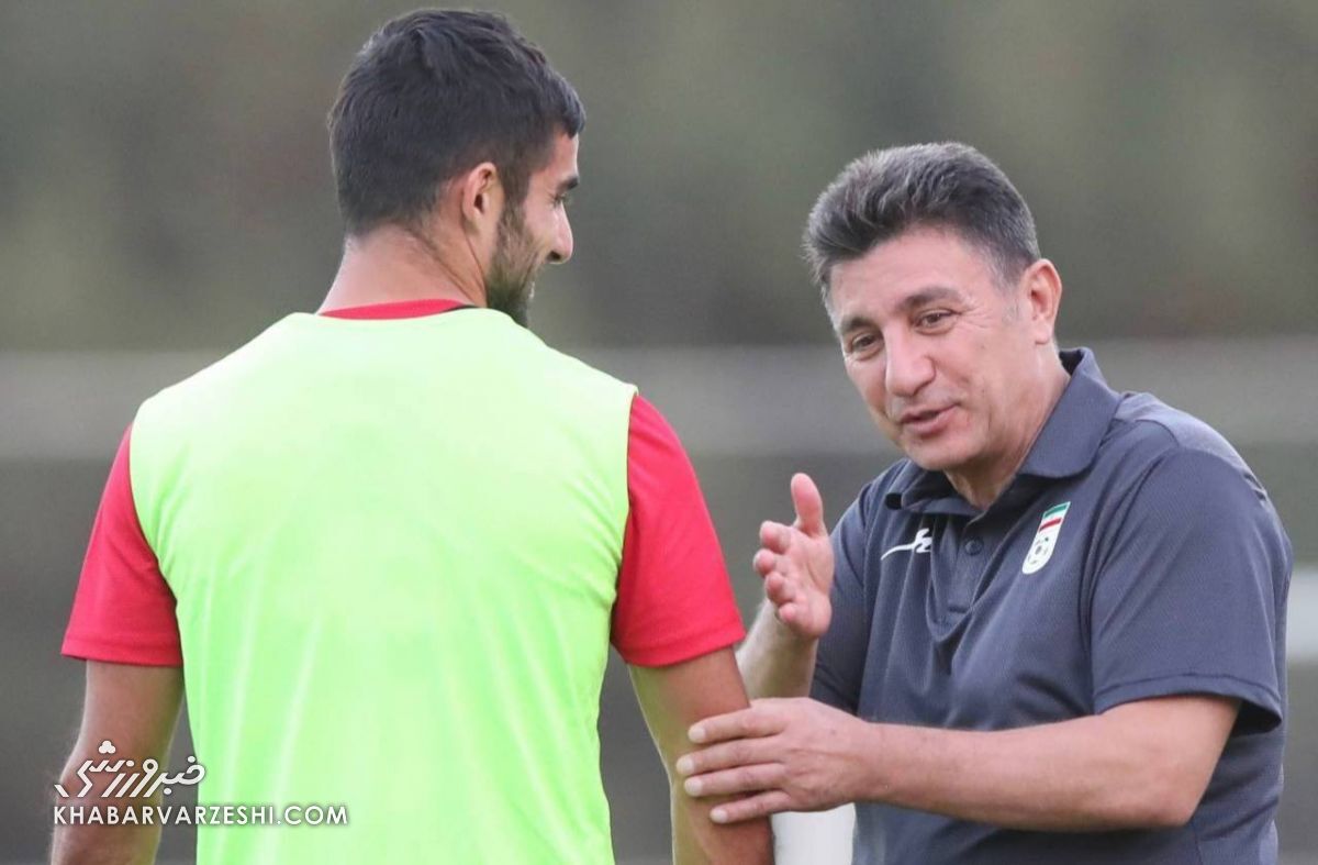 حمله هواداران استقلال به قلعهنویی؛ چرا به هاشمیان کمک میکنید! حمله هواداران استقلال به قلعهنویی؛ چرا به هاشمیان کمک میکنید!