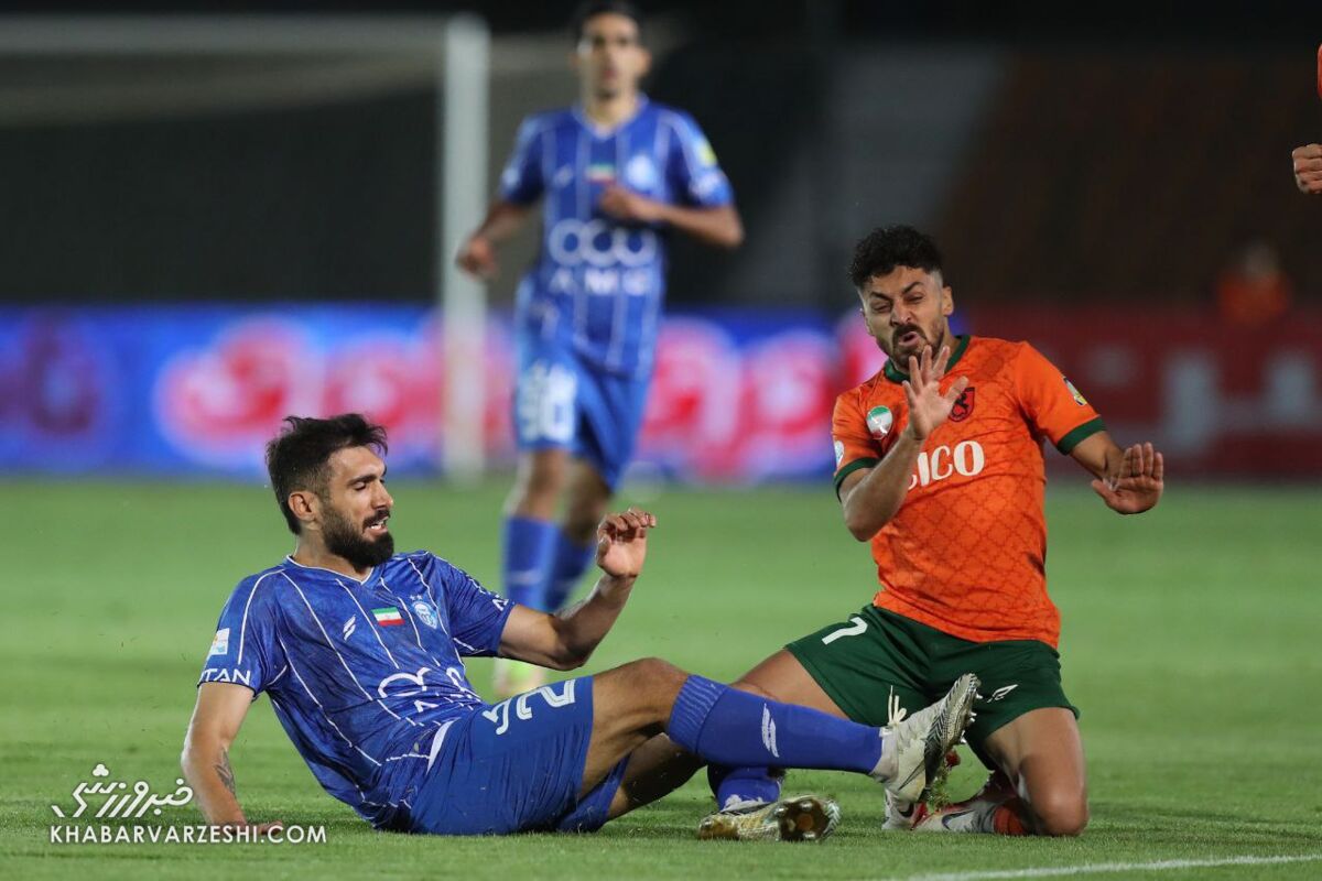 عارف آقاسی چرا در شهرقدس سورپرایز شد؟ عارف آقاسی چرا در شهرقدس سورپرایز شد؟