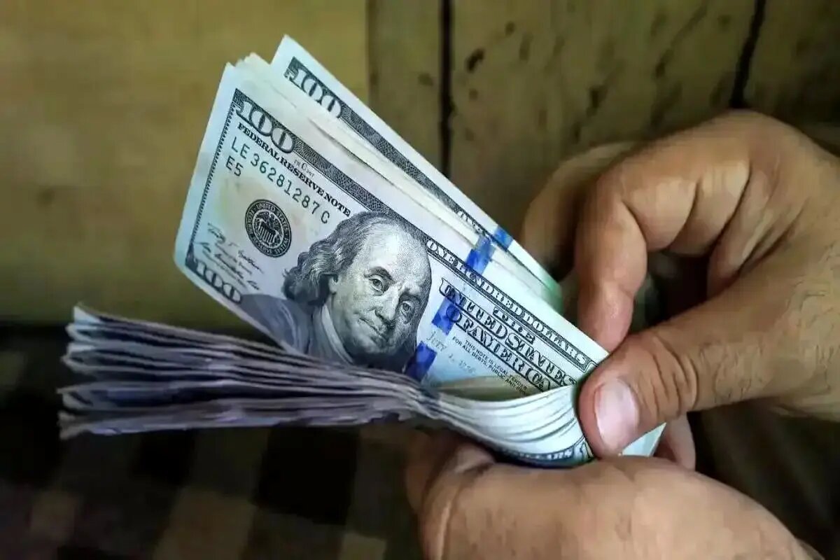 قیمت دلار بازار آزاد امروز پنجشنبه ۳ مهر ۱۴۰۴/ بازار ارز در وضعبت بحرانی +جدول