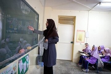 رزومه‌سازی معلمان برای رتبه‌بندی با یک شگرد غیر اخلاقی؛ نویسنده‌ شدن در ۱۰ دقیقه‌!
