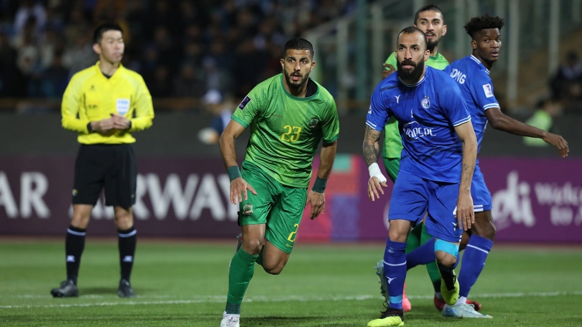 ستاره الشرطه غایب بزرگ بازی با تراکتور ستاره الشرطه غایب بزرگ بازی با تراکتور