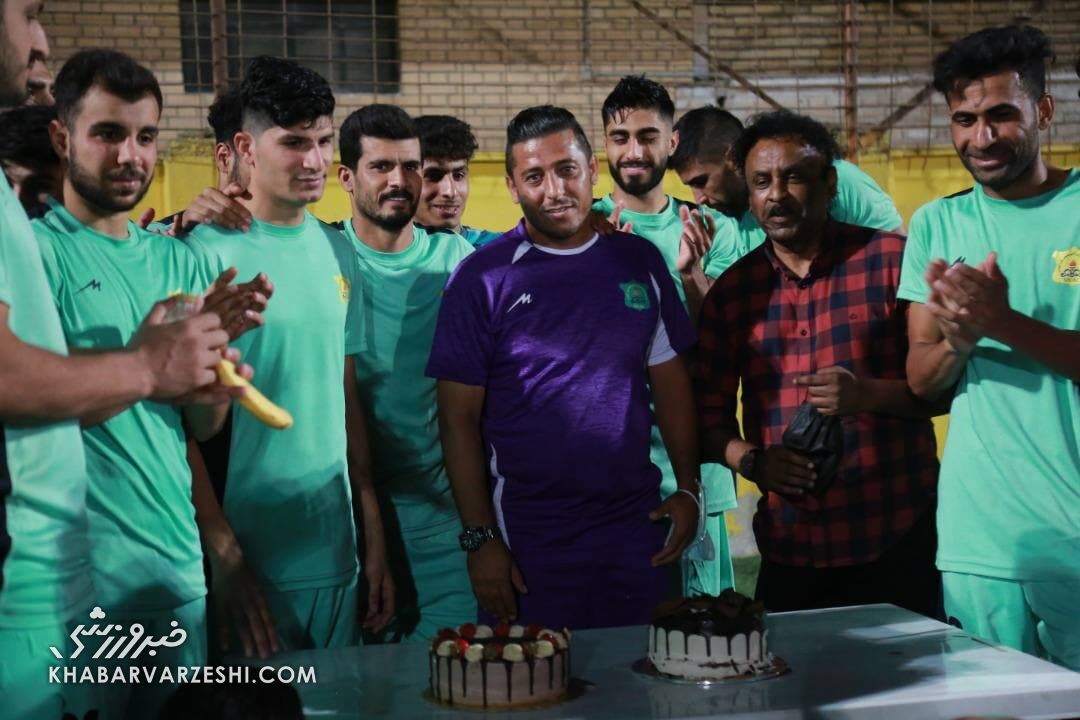 خودم مثل پژمان جمشیدی درد کشیده هستم/ قرار بود من به بارسلونا بروم ولی بازیکن بارسا به استقلال آمد!/ چرا فقط وقتی ماجرای پژمان جمشیدی پیش آمد یادم افتادید؟ خودم مثل پژمان جمشیدی درد کشیده هستم/ قرار بود من به بارسلونا بروم ولی بازیکن بارسا به استقلال آمد!/ چرا فقط وقتی ماجرای پژمان جمشیدی پیش آمد یادم افتادید؟