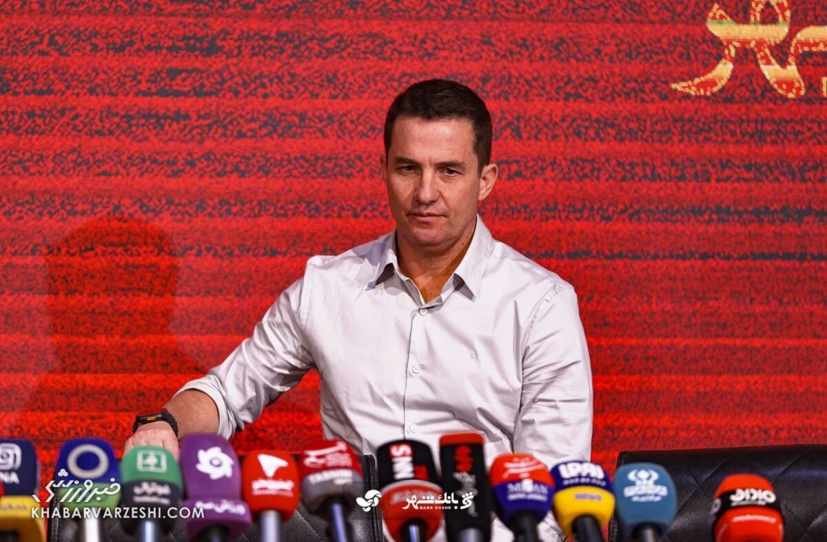 اوسمار: تکرار مسیر قهرمانی با پرسپولیس صاف نیست/ امسال بازیها سخت و نزدیک به هم هستند اوسمار: تکرار مسیر قهرمانی با پرسپولیس صاف نیست/ امسال بازیها سخت و نزدیک به هم هستند