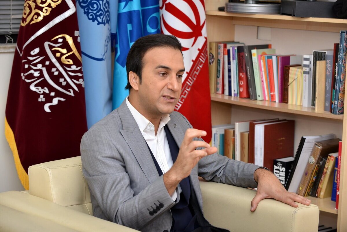 مدیر رسانهای استقلال: پرسپولیس باید در شأن باشگاه خودش عذرخواهی کند / در شأن ما نیست که جواب توهین را با توهین بدهیم +فیلم مدیر رسانهای استقلال: پرسپولیس باید در شأن باشگاه خودش عذرخواهی کند / در شأن ما نیست که جواب توهین را با توهین بدهیم +فیلم