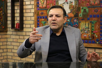 عزیزی خادم گزینه مدیرعاملی استقلال؟/او نفر صدم هم نیست! عزیزی خادم گزینه مدیرعاملی استقلال؟/او نفر صدم هم نیست!