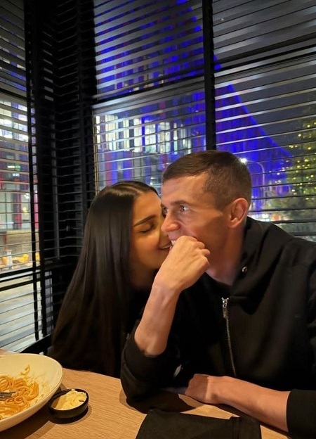 قاب عاشقانه یاسر آسانی، ستاره استقلال و همسرش (عکس) قاب عاشقانه یاسر آسانی، ستاره استقلال و همسرش (عکس)