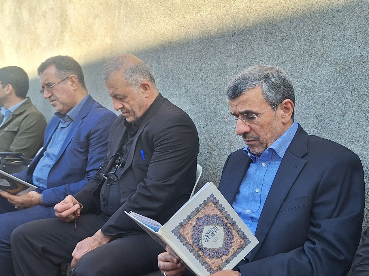 احمدی‌نژاد در منزل خانواده رحیم‌مشایی حاضر شد