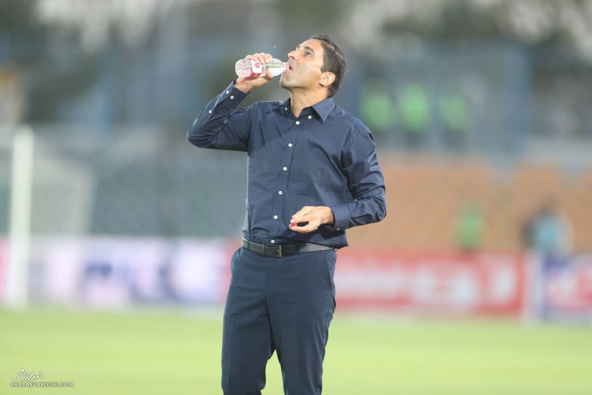 تناقض عجیب در پرسپولیس؛ هیچکس انتخاب هاشمیان را گردن نمیگیرد! تناقض عجیب در پرسپولیس؛ هیچکس انتخاب هاشمیان را گردن نمیگیرد!