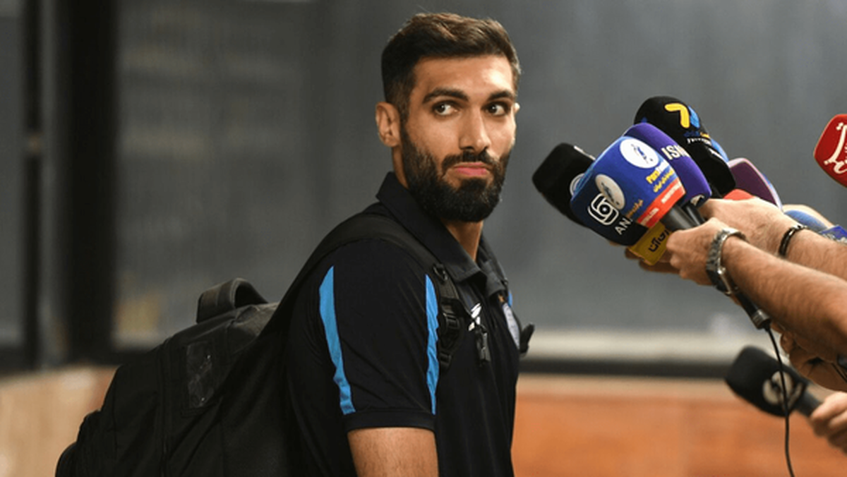 ماجرای اخراج مدافع ۱۰۰ میلیاردی از استقلال ماجرای اخراج مدافع ۱۰۰ میلیاردی از استقلال