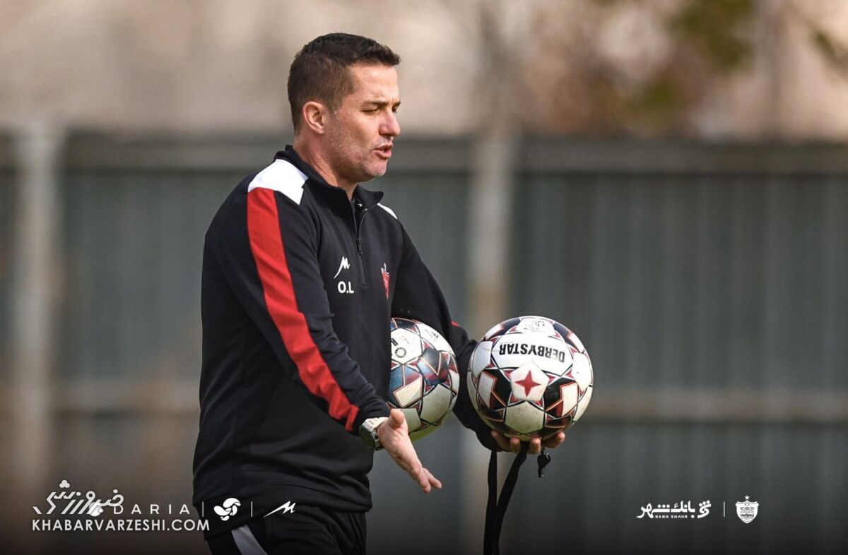 سوپرایز ویژه پرسپولیسیها در آخرین تمرین/ دست اوسمار برای دربی باز شد سوپرایز ویژه پرسپولیسیها در آخرین تمرین/ دست اوسمار برای دربی باز شد
