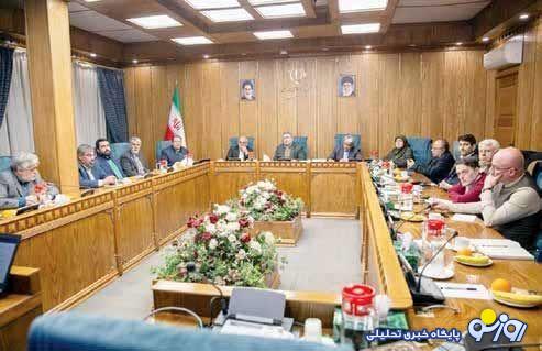 چرا بعد از ۱۵ ماه فعالیت پزشکیان دوستانش از کنارش فاصله گرفتند؟ ناکارآمدی دلیل این فاصله است؟ چرا بعد از ۱۵ ماه فعالیت پزشکیان دوستانش از کنارش فاصله گرفتند؟ ناکارآمدی دلیل این فاصله است؟