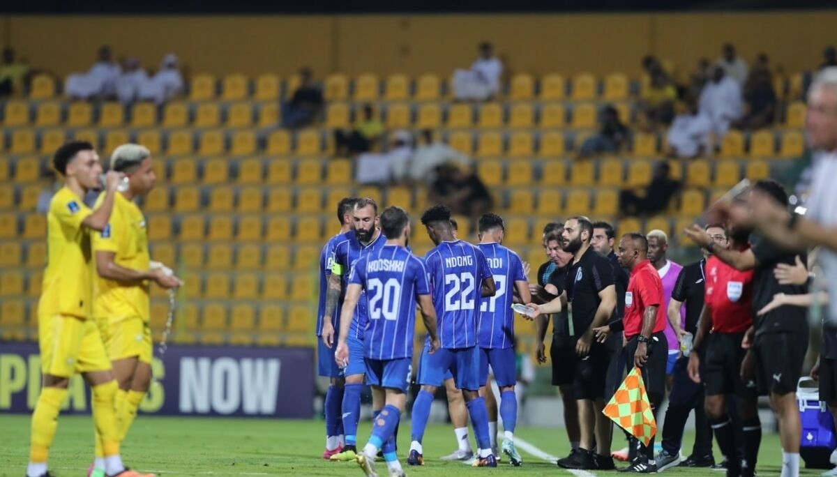 تکلیف بازی استقلال و الوصل مشخص شد؛ ملاک، آلودگی شهر تهران نیست تکلیف بازی استقلال و الوصل مشخص شد؛ ملاک، آلودگی شهر تهران نیست